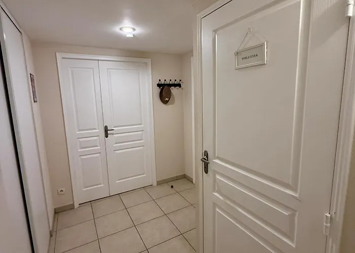 Апартаменты Daphne, Piscine Канны