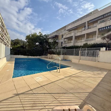 Appartamento Daphne, Piscine